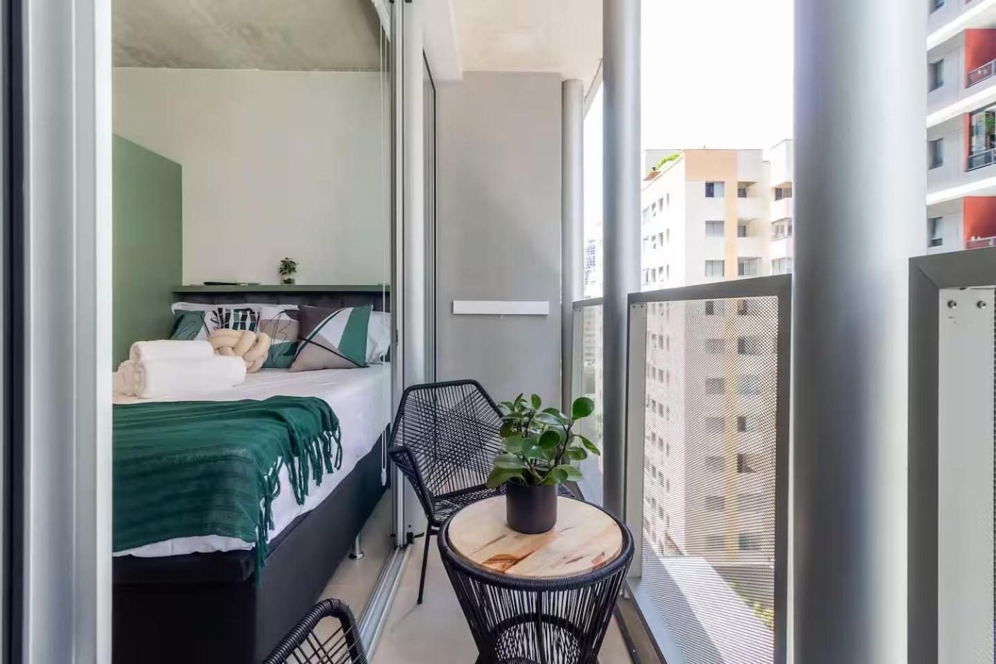 Vn - Frei Caneca * São Paulo